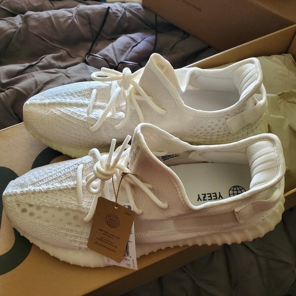 Yeezy Boost 350 V2 Bone main image 4